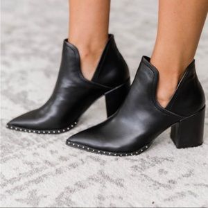 NWOT black booties